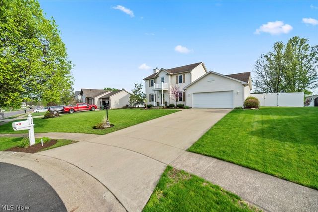 114 Shawnee Circle, Louisville, OH 44641