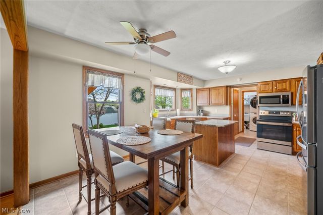 114 Shawnee Circle, Louisville, OH 44641