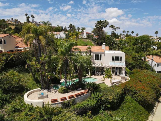 24142 Park Riviera, Calabasas, CA 91302