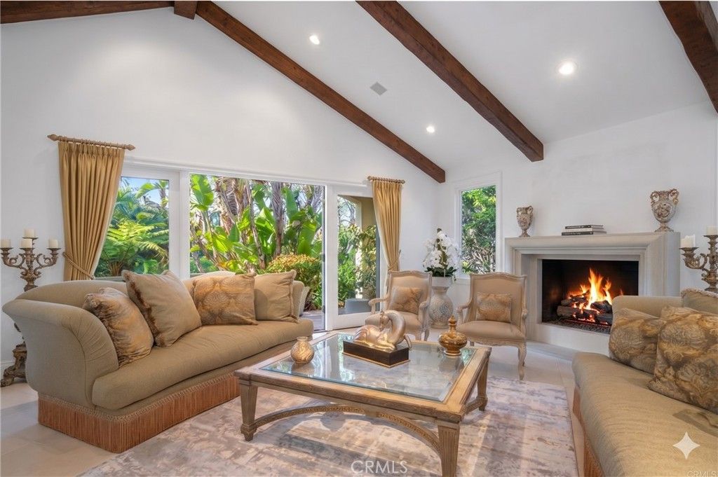 Image 9 of property listing at 24142 Park Riviera, Calabasas, CA 91302