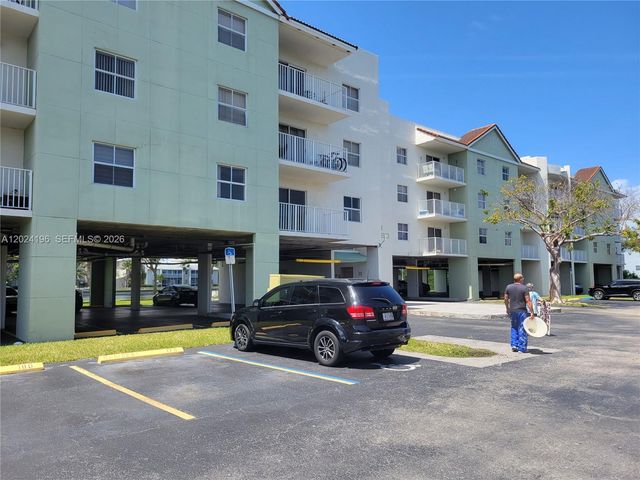 8260 SW 210th St 319, Cutler Bay, FL 33189