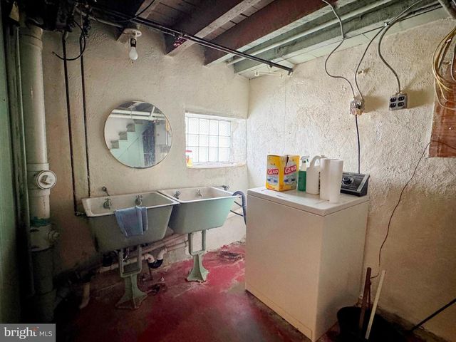 1521 67TH AVE, Philadelphia, PA 19126