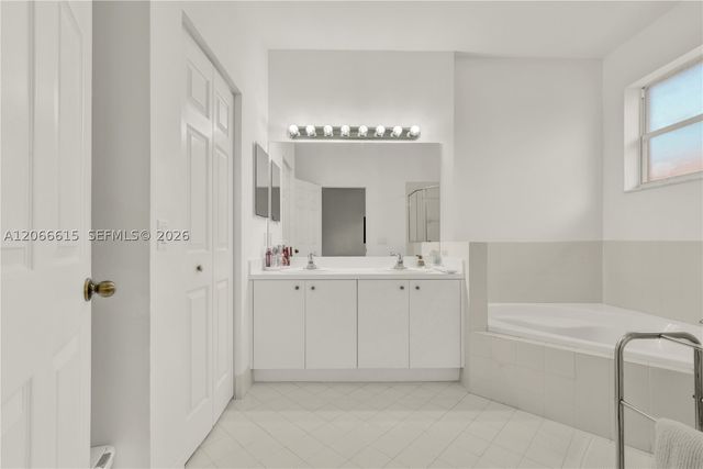 9318 SW 220th St, Cutler Bay, FL 33190