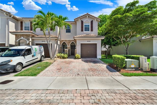 9318 SW 220th St, Cutler Bay, FL 33190