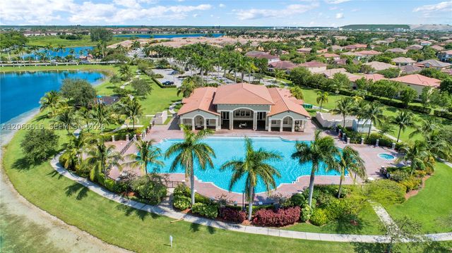 9318 SW 220th St, Cutler Bay, FL 33190