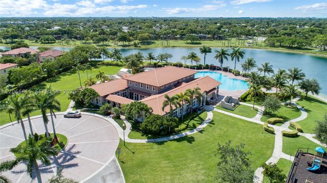 9318 SW 220th St, Cutler Bay, FL 33190