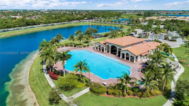 9318 SW 220th St, Cutler Bay, FL 33190