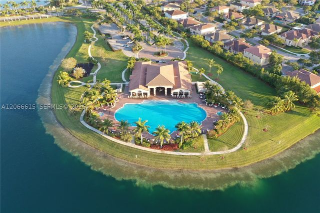 9318 SW 220th St, Cutler Bay, FL 33190