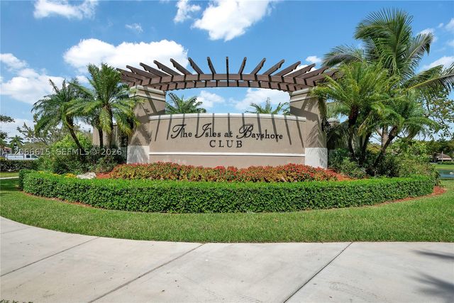 9318 SW 220th St, Cutler Bay, FL 33190