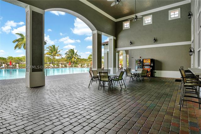 9318 SW 220th St, Cutler Bay, FL 33190