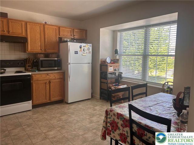 2465 Gillian, Forks Twp, PA 18040