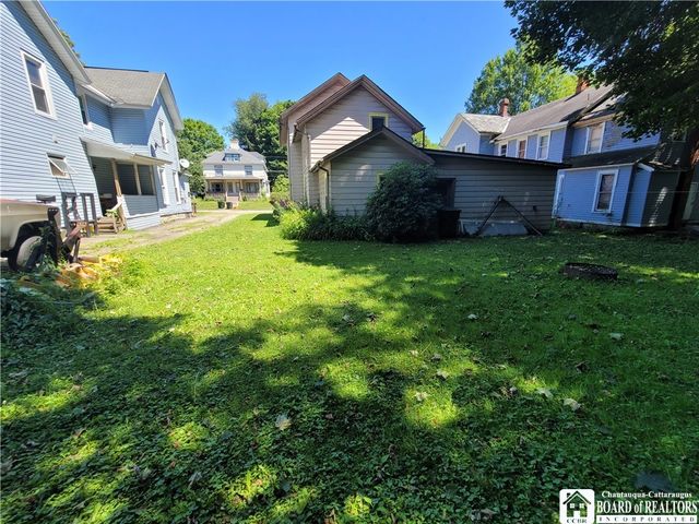 423 Lincoln Street, Jamestown, NY 14701