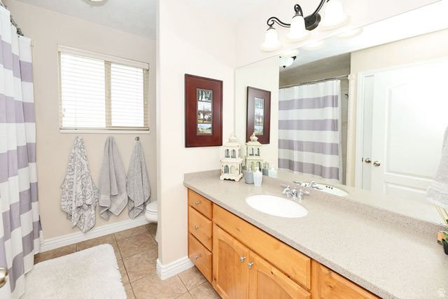 11223 S AUTUMN FARM DR, South Jordan, UT 84095