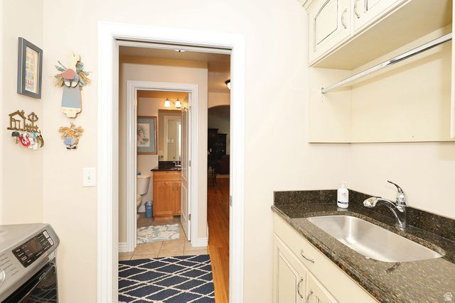 11223 S AUTUMN FARM DR, South Jordan, UT 84095