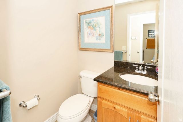 11223 S AUTUMN FARM DR, South Jordan, UT 84095