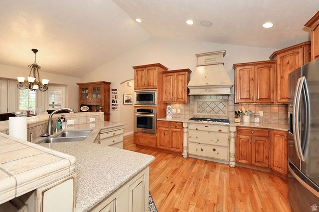 11223 S AUTUMN FARM DR, South Jordan, UT 84095