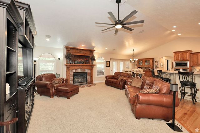 11223 S AUTUMN FARM DR, South Jordan, UT 84095