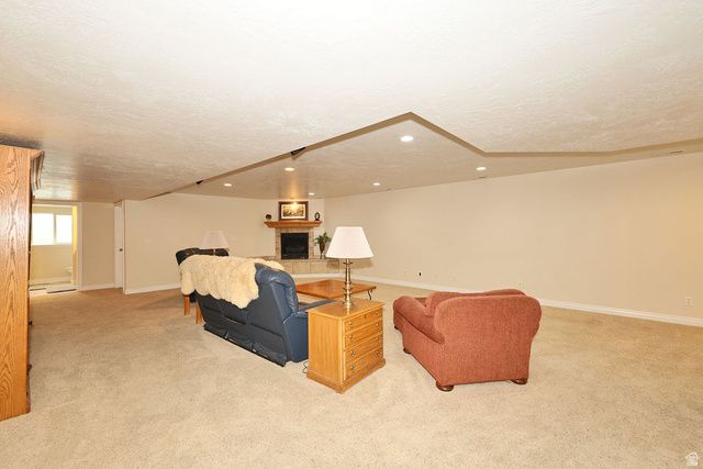 11223 S AUTUMN FARM DR, South Jordan, UT 84095