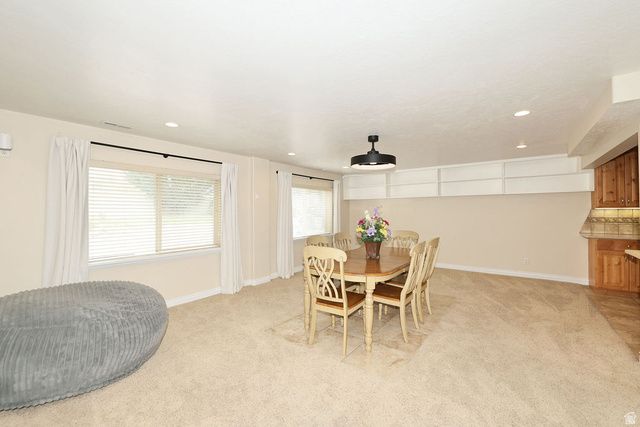 11223 S AUTUMN FARM DR, South Jordan, UT 84095