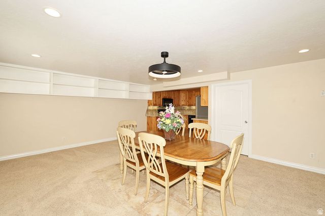 11223 S AUTUMN FARM DR, South Jordan, UT 84095