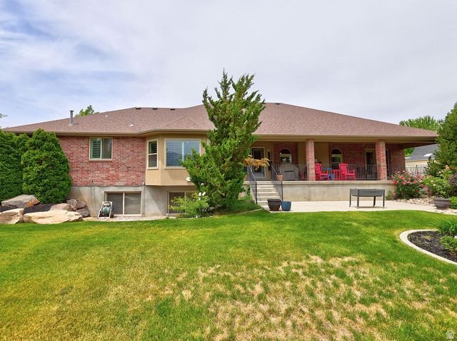 11223 S AUTUMN FARM DR, South Jordan, UT 84095