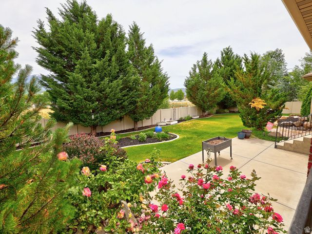 11223 S AUTUMN FARM DR, South Jordan, UT 84095