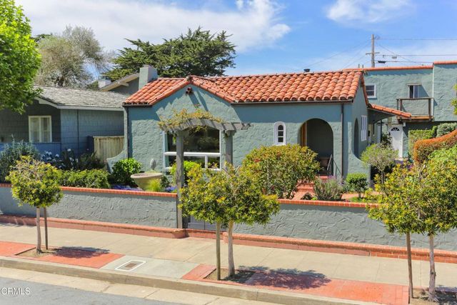 113 4th Avenue, Santa Cruz, CA 95062