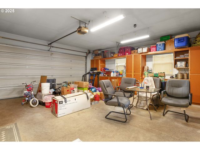 144 PARADISE Ln, Roseburg, OR 97471