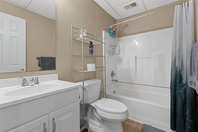 4823 Chasemoor Drive, Portage, MI 49024