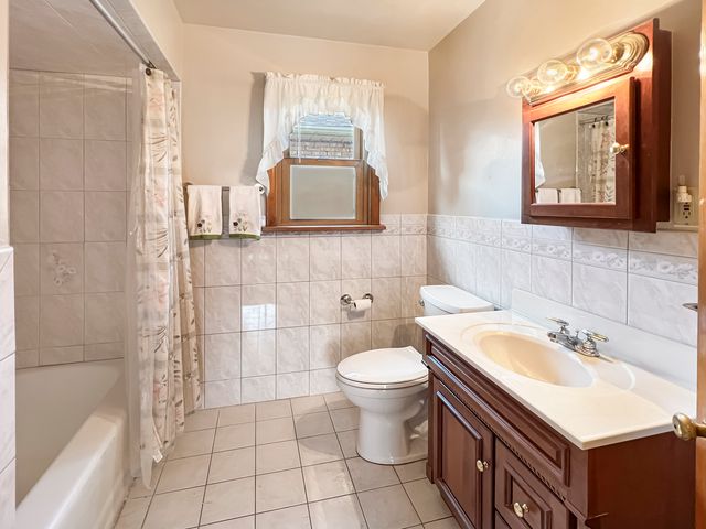 510 Price Avenue, Calumet City, IL 60409