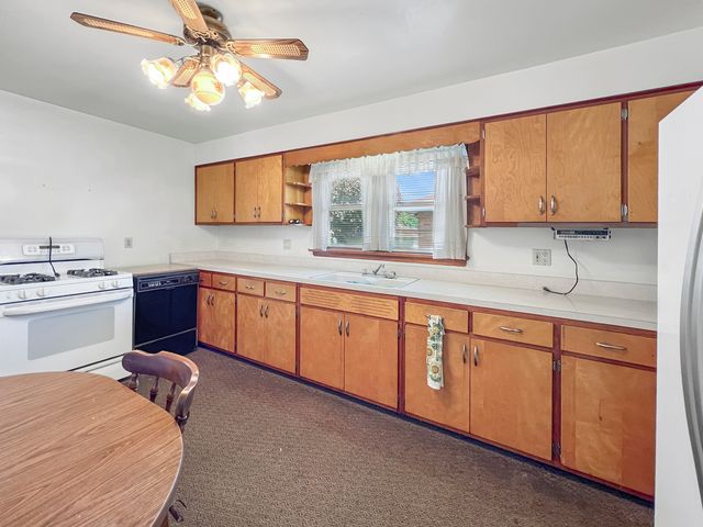 510 Price Avenue, Calumet City, IL 60409