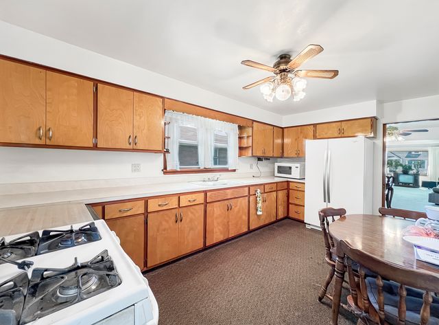 510 Price Avenue, Calumet City, IL 60409