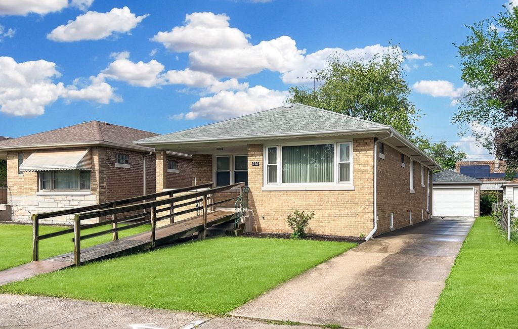 510 Price Avenue, Calumet City, IL 60409