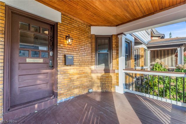12206 Detroit Avenue, Lakewood, OH 44107