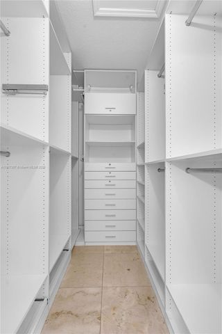 8643 NW 112th Pl 8643, Doral, FL 33178