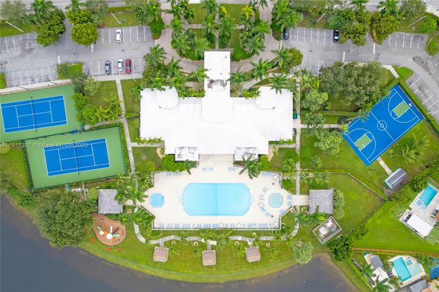 8643 NW 112th Pl 8643, Doral, FL 33178