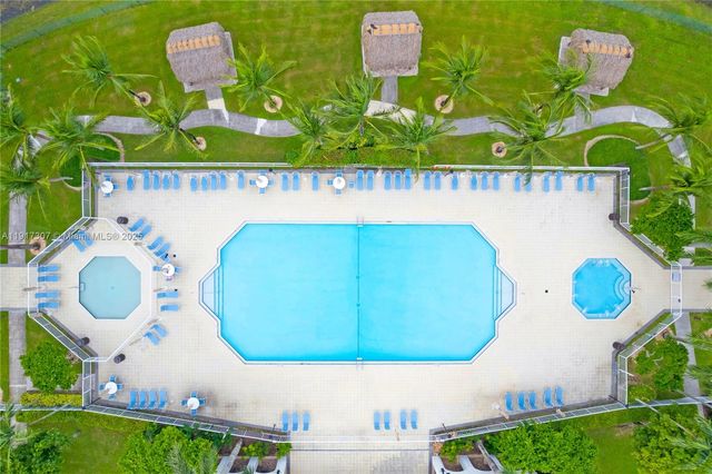 8643 NW 112th Pl 8643, Doral, FL 33178