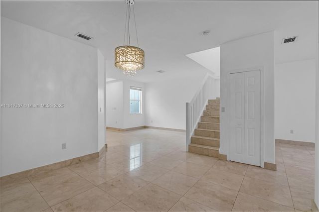 8643 NW 112th Pl 8643, Doral, FL 33178