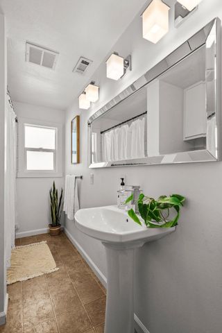 1545 Olive Avenue, Redding, CA 96001