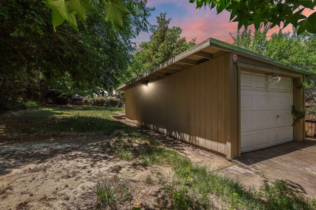1545 Olive Avenue, Redding, CA 96001