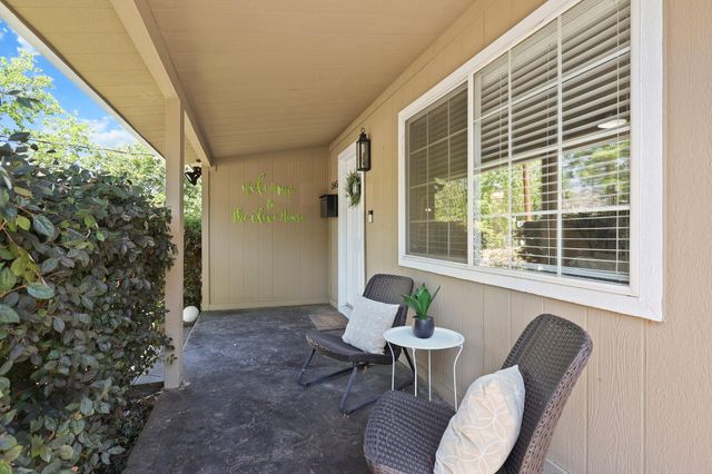 1545 Olive Avenue, Redding, CA 96001