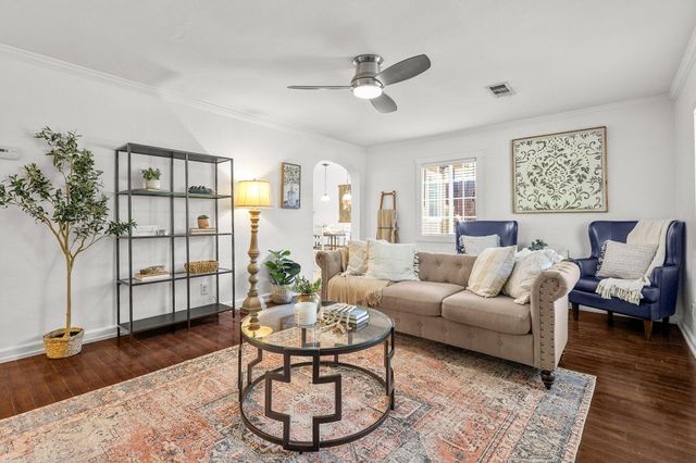 1545 Olive Avenue, Redding, CA 96001