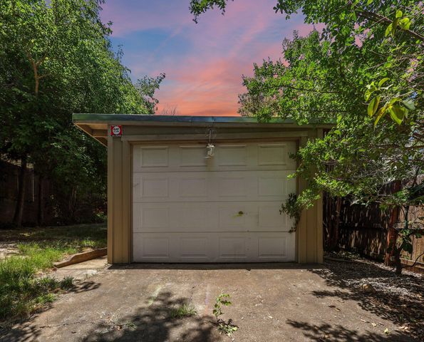 1545 Olive Avenue, Redding, CA 96001