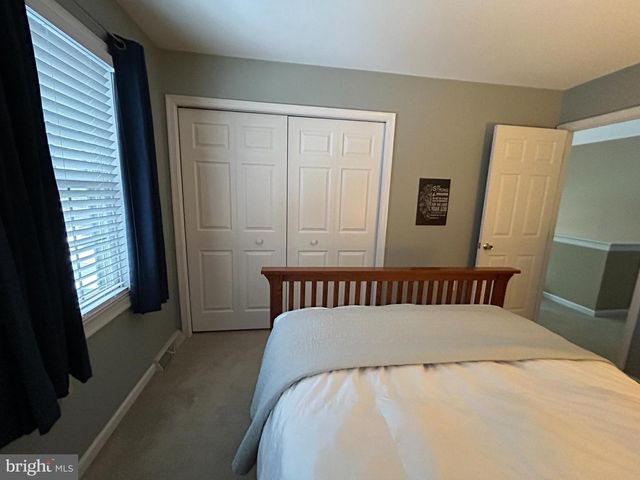 55 JEAN LO WAY, York, PA 17406