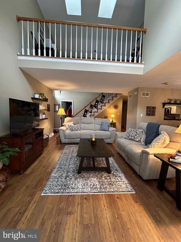 55 JEAN LO WAY, York, PA 17406