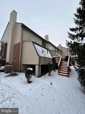 55 JEAN LO WAY, York, PA 17406