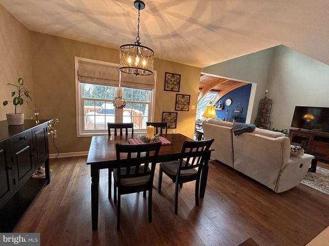 55 JEAN LO WAY, York, PA 17406