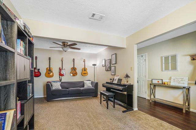 1998 Lake Creek Drive, Houston, TX 77339