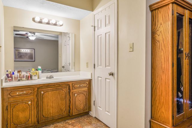 1998 Lake Creek Drive, Houston, TX 77339