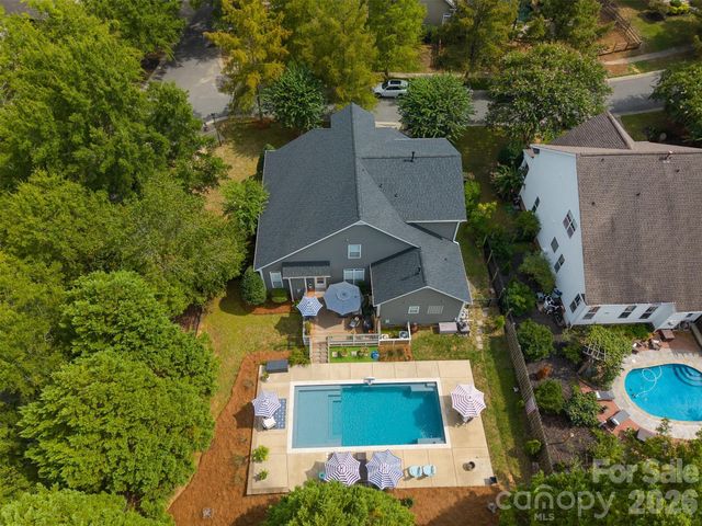 1255 Shadow Bend Drive, Tega Cay, SC 29708